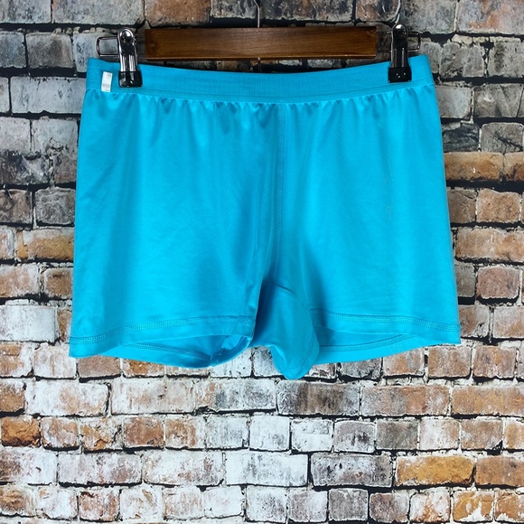 Puma Women Running Shorts - Picture 1 of 4